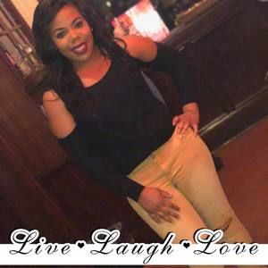 Meet your Posher, Latisha